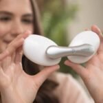 EyeSpa Pods, RENPHO Heat and Cooling Eye Massager, Eye Care Device for Eye Beauty, Relax Eyes, Delay Eye Aging, Reduce Puffy Eyes, Perfect Substitute to Heated Eye Mask& Ice Eye Pad, Ideal Gifts - Image 3