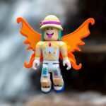 Roblox Celebrity Collection - Fashion Icons Four Figure Pack [Includes Exclusive Virtual Item] - Image 6